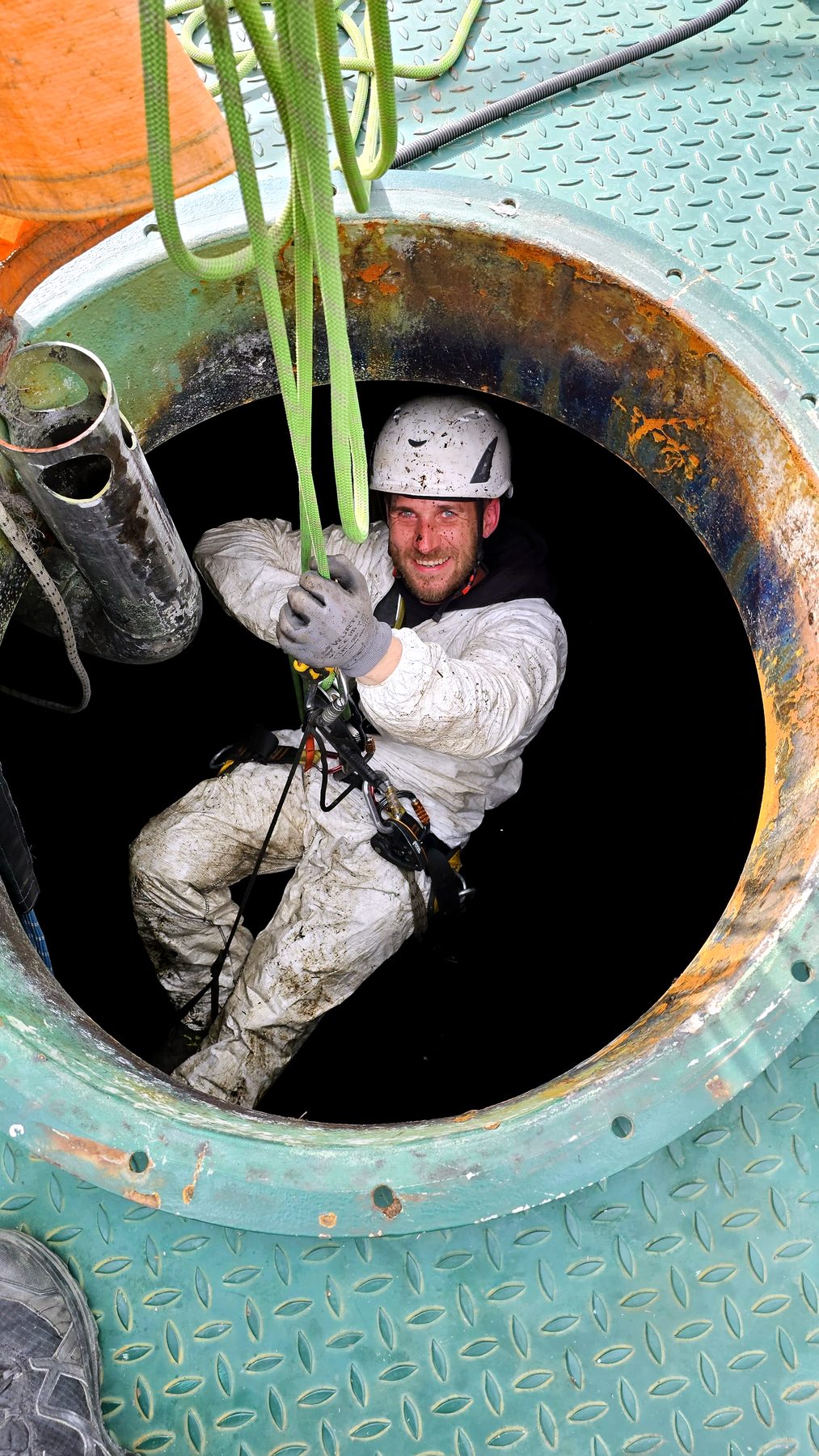 Industriekletterer der IKR lächelt bei einem Einsatz